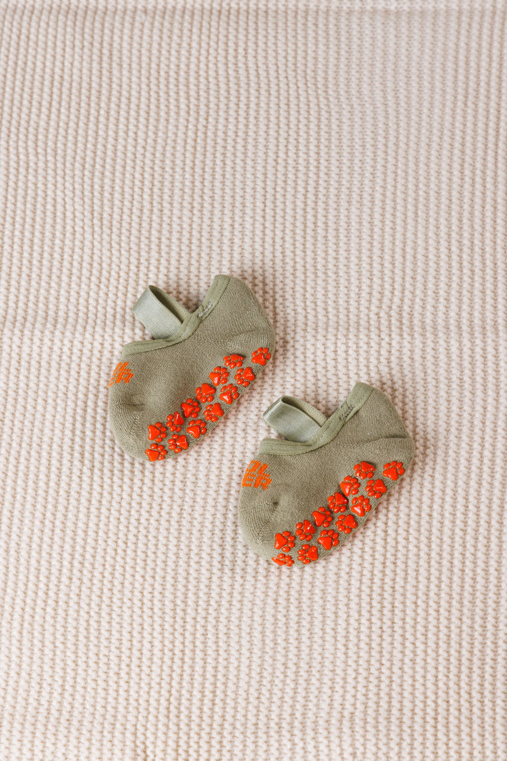 Green Moss - Gift Box + 2 Pairs Included